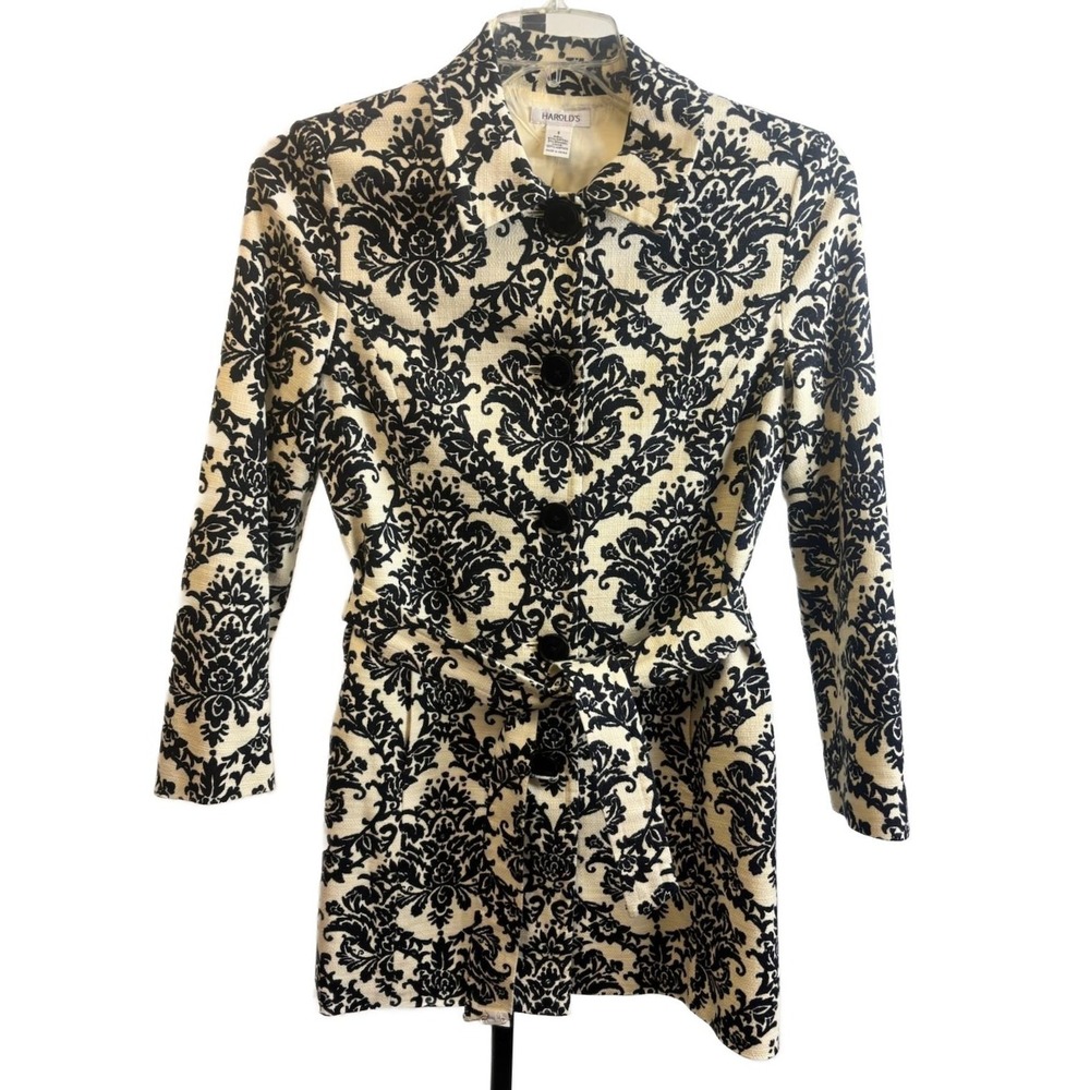 Harolds Women's Size Small Damask Print Belted‎ Button Front Blazer Jacket